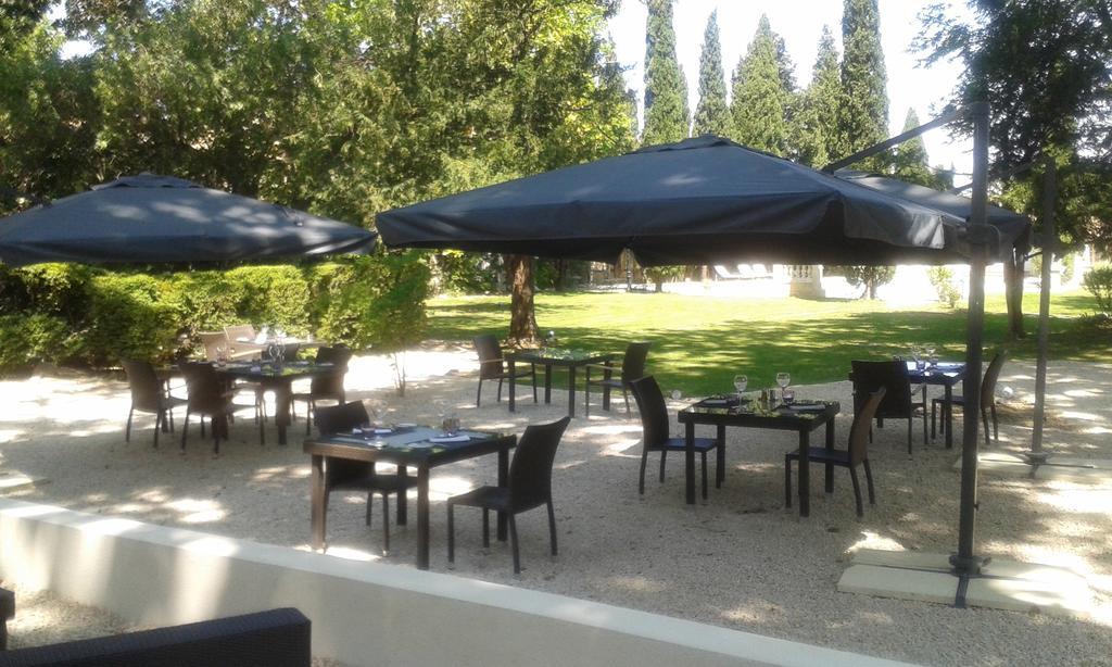 Hostellerie Les Frenes Avignon Eksteriør billede