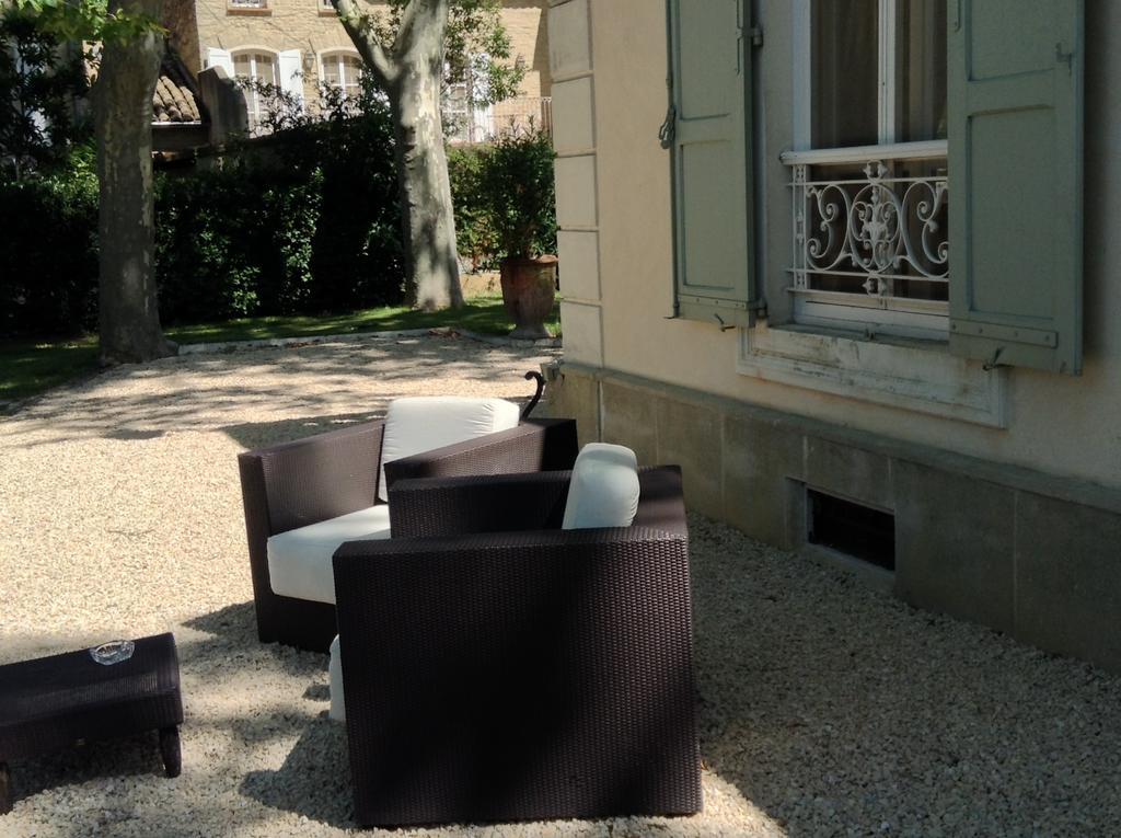 Hostellerie Les Frenes Avignon Eksteriør billede