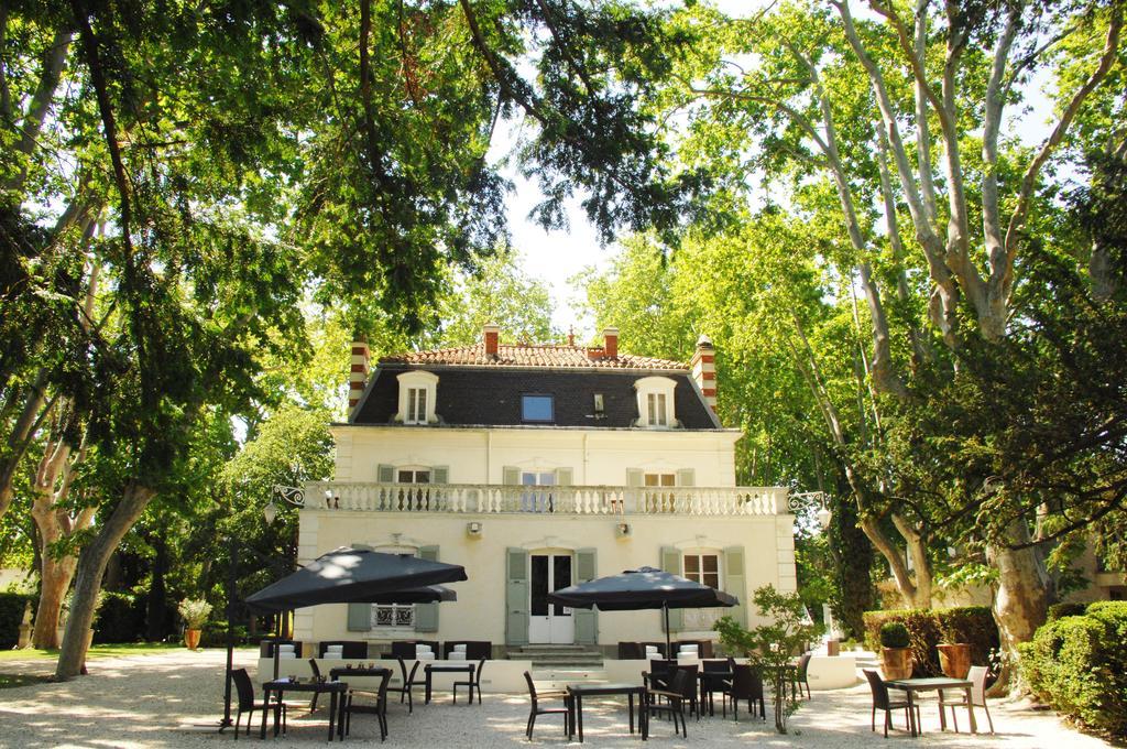 Hostellerie Les Frenes Avignon Eksteriør billede